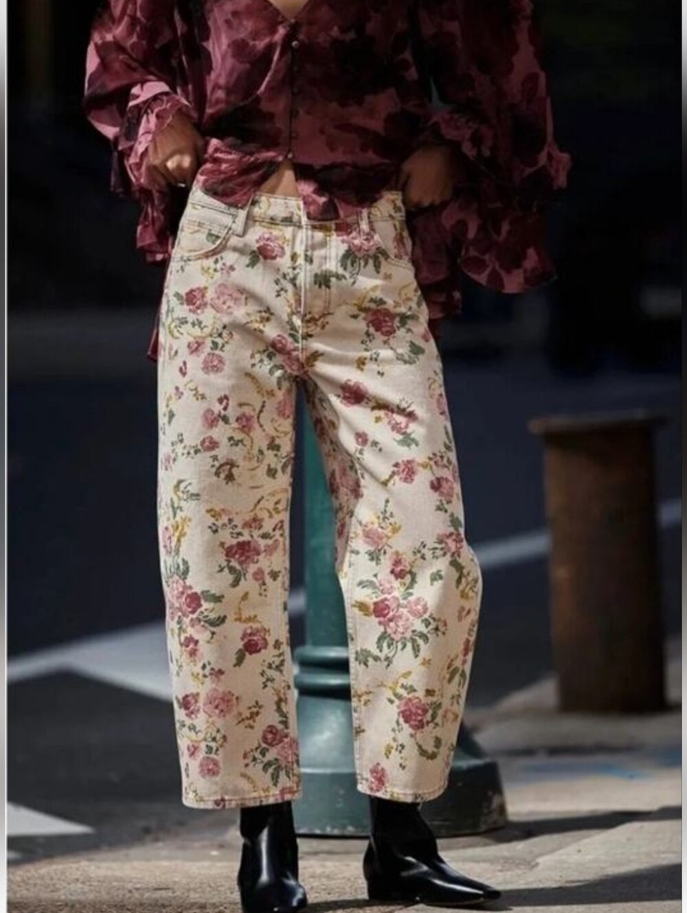 FREE PEOPLE Deep Trance Boyfriend Barrel Wide Leg Jeans Wallpaper Floral 26 NWT